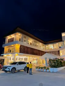 Farmfield Hotel - Image 3
