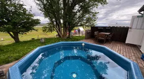 Finnsstaðir Holiday Home with Hot tub - Image 4