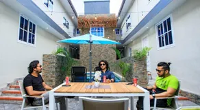 Lovek Condos - Image 4