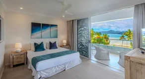 Hibiscus 207 & Free Buggy - Hamilton Island - Image 2