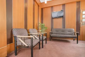OYO 7669 The Trinitywood Hotel - Image 2