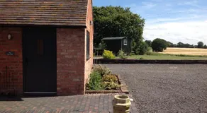 The Cow Shed, Kenilworth, Sleeps 2 - Image 5
