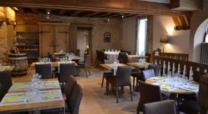 Logis Hôtel La Fleur de Lys - Image 2