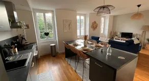 La Maison Pinot Noir - Image 3