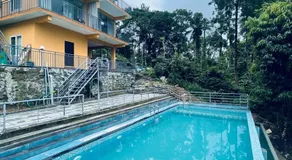 Elegant Mountain Resort - Image 4