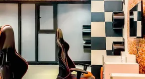 Poblacion Makati with Pool, Gym, Jacuzzi, Pool Table and fast wifi - Image 5