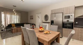 Mary Luxury House - Image 3
