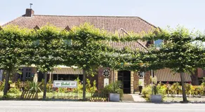 Hotel Pacific - Image 5