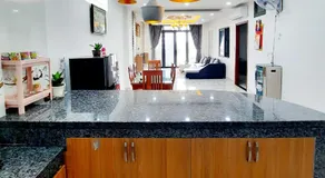 MM's House - Image 4
