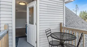 Bird's Nest- Perfect Retreat for 2, Studio Above Bakery, Dogs! - Image 3