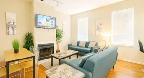 Soulard 2BR Balcony Free Parking Walk to Dining - Image 3