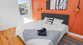 Modern 4BR Pilsen Retreat Near Illinois Medical District & Chicago Downtown - Image 2