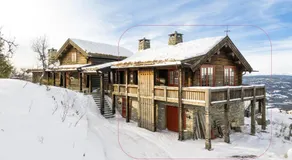 Tømmerhytte i Valdres med panoramautsikt over fjellene - Image 4