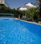 Happy Days Beach Hotel - Image 1