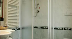 Hotel Shasa - Image 2