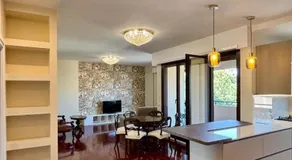 Stylish spacious 3-bedroom apartment, open-space kitchen, 3 balconies! - Image 2