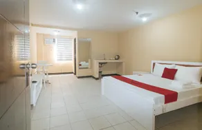 RedDoorz at MUBG Apartelle near Baclaran Church - Image 2