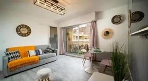 Appartement terrasse Vieux Port Cour Julien - Image 2