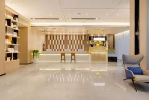 Lavande Holiday Hotel (Chongzhou Wanda High-speed Railway Station) - Image 2