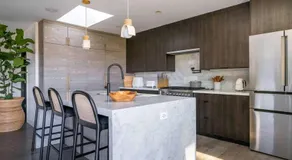 Hollywood Hills Luxury Oasis with Jacuzzi & Sauna - Image 3
