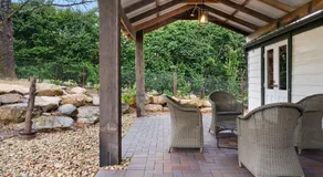 Unique and secluded Poppy Cottage - Image 5