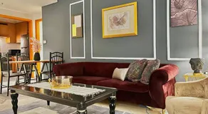 Chic 3 bedroom apartment - Image 3