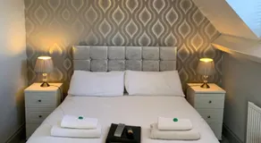 Grosvenor Hotel - Image 2