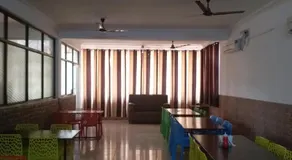 Krishna Hansraj Hotel - Image 5