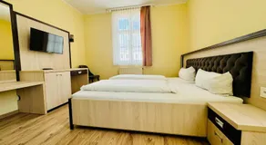 Hotel Deutsches Haus und Restaurant Olympia - Image 2