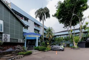 RedDoorz Plus near Kebayoran Baru Blok S - Image 3