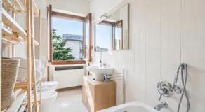 Apartment for Two in Monza - Image 2