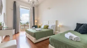 Blanco Rooms - Image 2