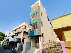 OYO 36204 Vasavi Residency - Image 4