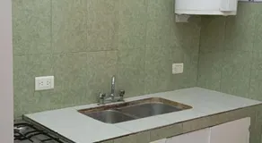 Hospedaje "Doña Tomasa" -A 15 minutos del aeropuerto -Parking - Image 3
