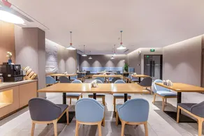 Home Inn Neo Suzhou Guanqian Nanmen Metro Station - Image 3