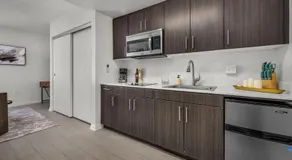 Promenade Studio With Free Parking! - Image 3