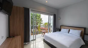 Lushy Hostel Nusa Penida - Image 2