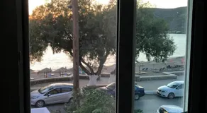 Tasoula's Beachside Rooms - Image 4
