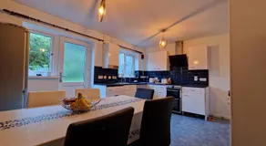 A spare room in a quite cul de sac - Image 2