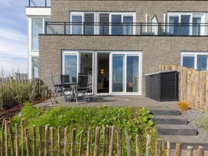 Unique apartment, located on the Oosterschelde and marina of Sint Annaland - Image 3