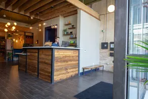 Deep Ellum Hostel - Image 4