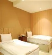 Hotel Daylight - Image 4