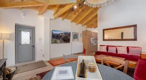 AROANIA suites - Image 2