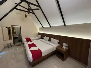 100 Oaks Estate - Image 2