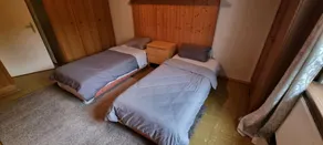 2 BR Apartment Near Vienna Airport, Train to Vienna - Image 3