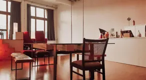 Loft with Home Cinema - Image 3