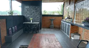 RINA Guest House Pacitan - Image 4
