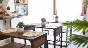 Green Room - Image 3