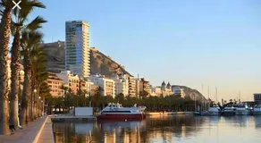 Lux City Loft in front of the Port - Image 3