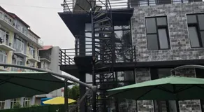 Blue Horizon Apartments - Image 4
